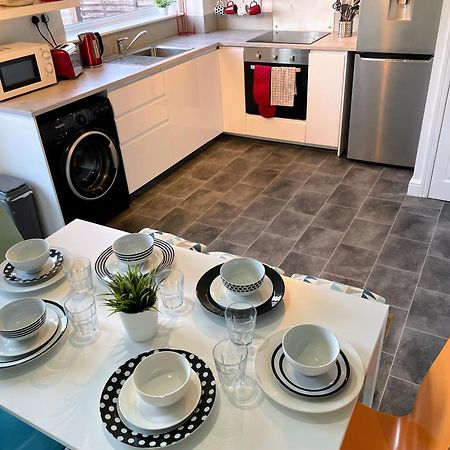 Villa Aspen House à Birmingham Extérieur photo